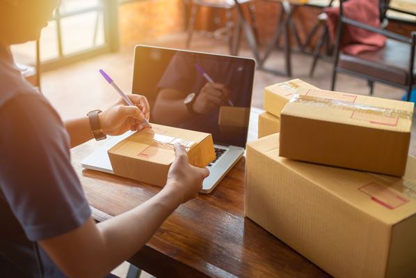 What's the Cheapest Way to Send a Parcel?